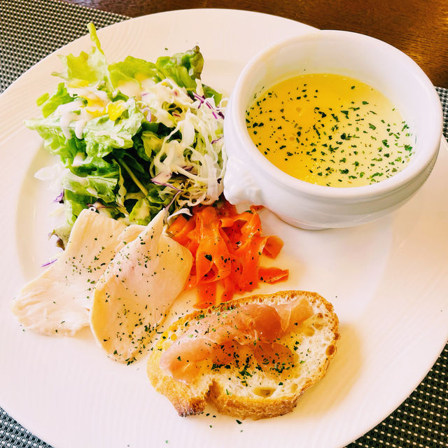 【長野県/森の中にある眺めの良いレストラン🌲🍽️🦌✨】