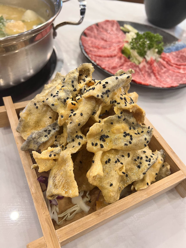 太子高質火鍋店，花膠湯底濃郁好味