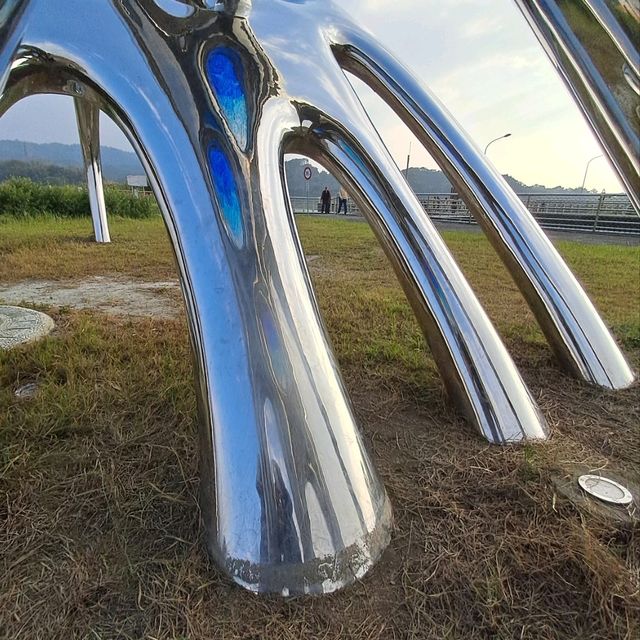 過年到湖山水庫走春，健走之餘還有美景可拍！