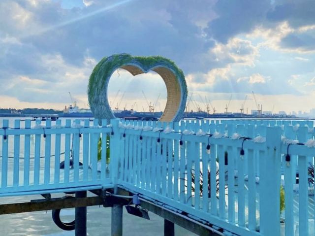 Hidden Garden by the Sea JB
