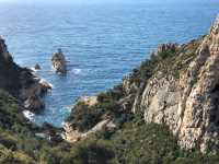 Calanques Majesty: Nature's Coastal Splendor