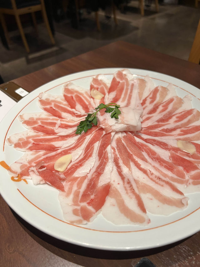 北海道薩摩黑豚料理店💕💕入口即化😜