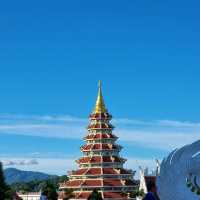 Wat Huay Pla Kang: Goddess of Mercy Chiang Rai
