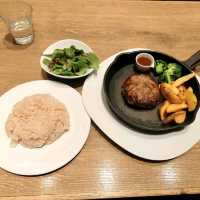 大阪観光でオススメのお店🌸天王寺老舗カフェ『パールズ』