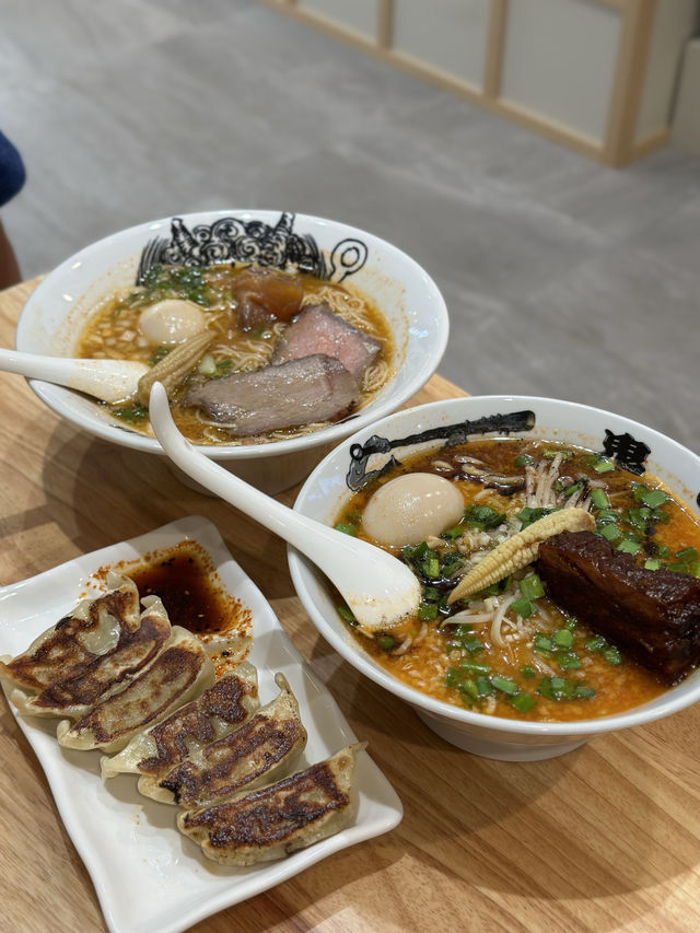 圍方都有鬼金棒拉麵食