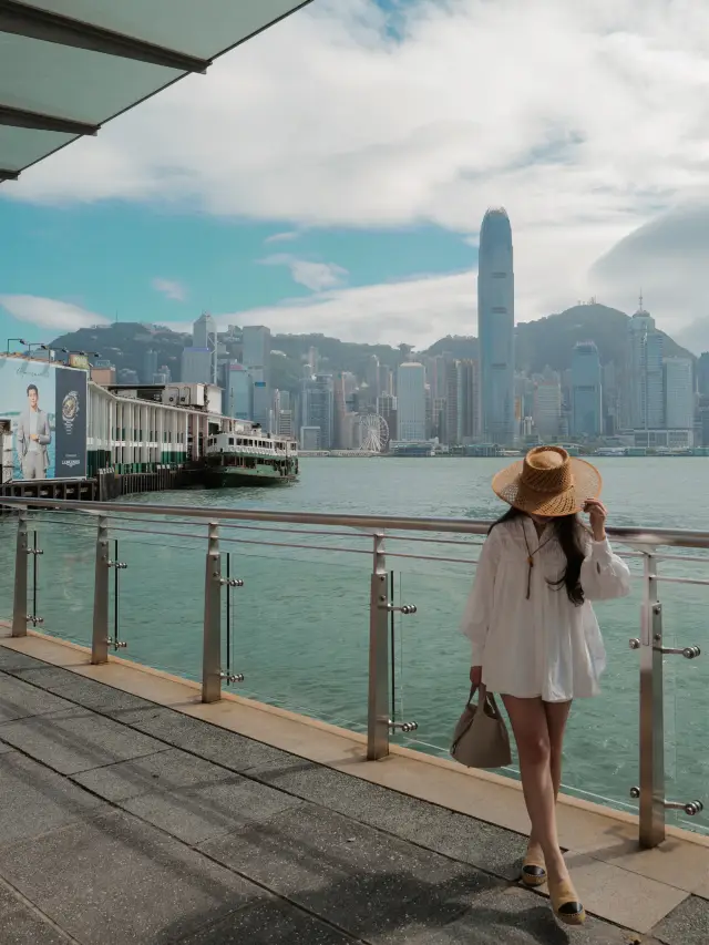 Hong Kong Must-Visit Attractions | Tsim Sha Tsui Star Ferry Pier: A Bustling City's Sightseeing and Entertainment Hotspot!