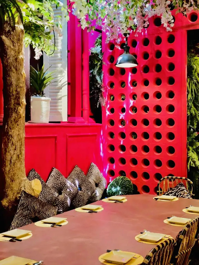 MUST VISIT; Ngon Restaurant HCMC 🇻🇳