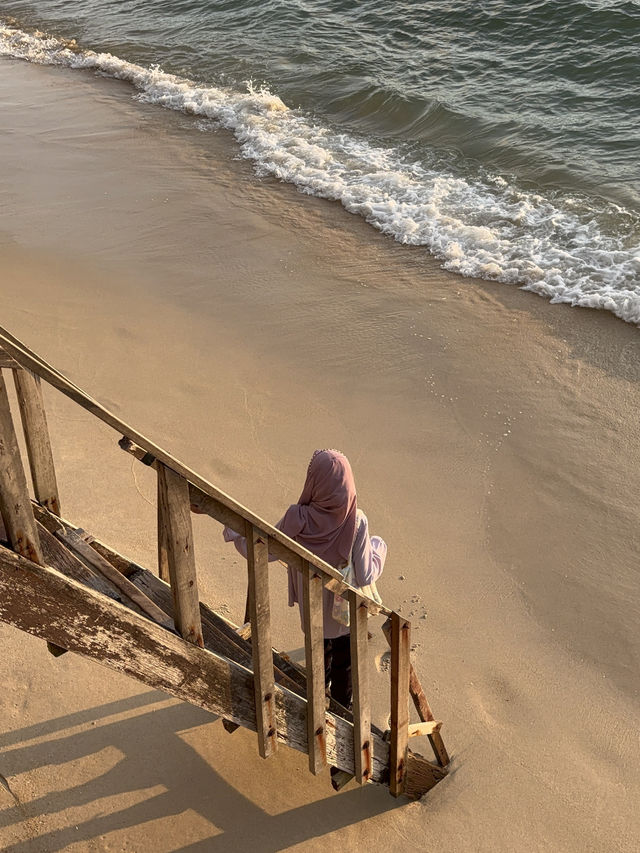 catch a beautiful sunset at Pulau Pangkor