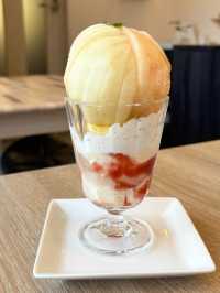 【福岡カフェ】桃を丸ごと使ったおいしいスイーツ