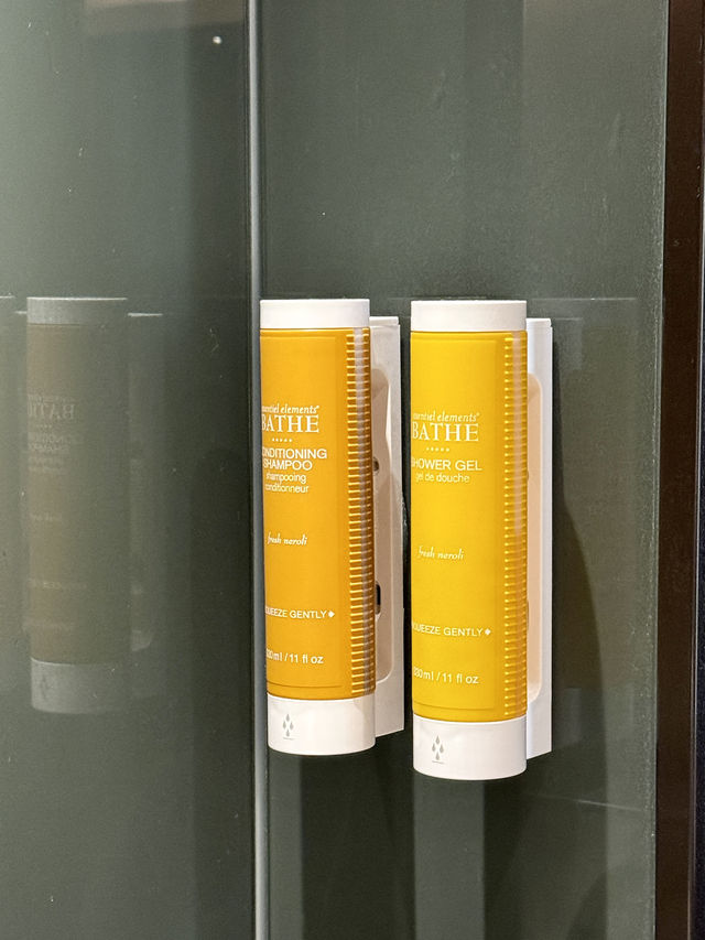 【香港仕德福山景酒店】浴缸房，正！
