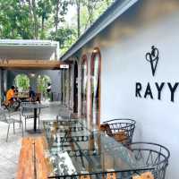  RAYY CAFE (เรย์ คาเฟ่)