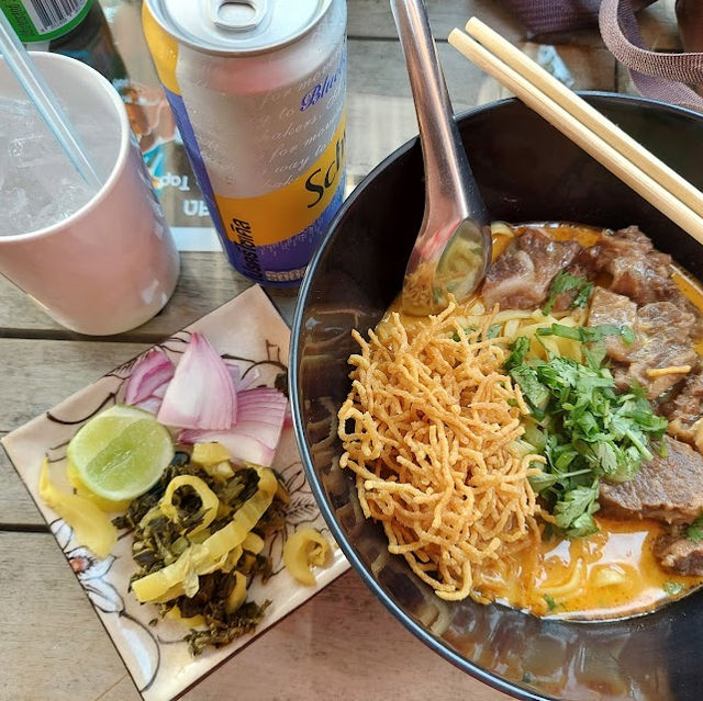 📍สองผัวเมีย / SongPhuaMia Cafe & Bar 