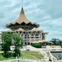 Discovering Kuching's Waterfront: Mosque, Bridge, and Tua Pek Kong Temple