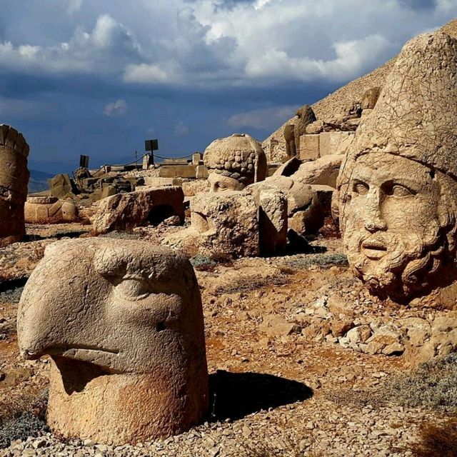 **🌄 Discover the Majesty of Mount Nemrut! 🇹🇷**