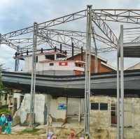 🇮🇩 Aceh’s Floating Boat: A Roof-Top Symbol of Endurance