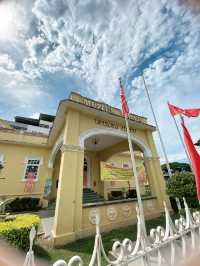 Muzium Diraja: A Glimpse into Kelantan's Royal Heritage!