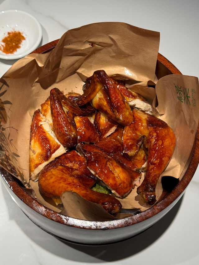 《香港店菜色有驚喜》