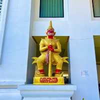 สักการะท้าวเวสสุวรรณ วัดบุญศรีมุนีกรณ์