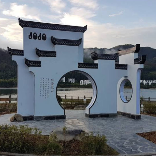 以風水佈局的水口林園第一村：唐模景區