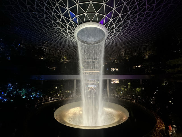 Discover the Magic of Jewel Changi Airport at Night