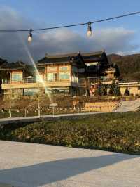 한옥의 매력과 계절 한정 메뉴, 그리고 독특한 정원 풍경