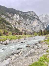A Day of Leisurely Stroll in Lauterbrunnen! 