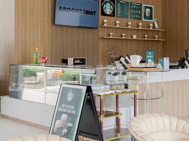 คาเฟ่เปิดใหม่ ในโรงแรมใกล้หาดลายัน จ.ภูเก็ต