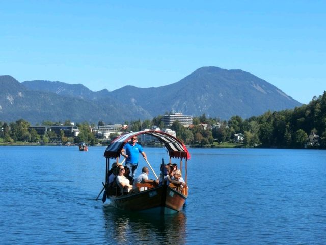 【スロベニア】ブレッド湖に浮かぶ教会⛪