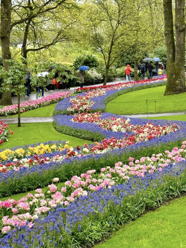 Keukenhof – A Dreamlike Stroll Through a Sea of Tulips