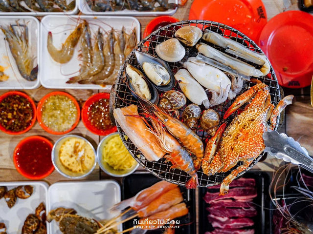 บุฟเฟ่ต์จัดเต็มหมูกระทะซีฟู้ดไม่อั้น 320 NET