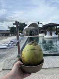 Relax and Recharge at Lantis Resto & Bar 🍹🌴