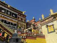 Yunnan’s largest Tibetan Buddhist monastery