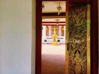 泰國曼谷老城區湄南河畔著名皇家古跡寺廟景點：Wat Bowon Mongkhon Rachaworawiharn，精美寺廟建築，適合打卡拍照📸冥想