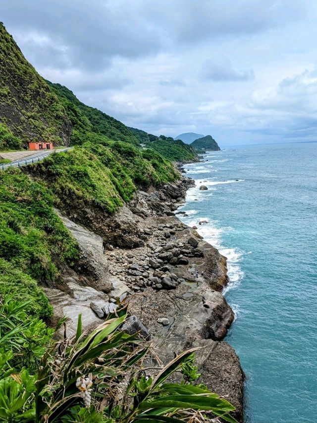 花蓮-親不知子海上古道：峭壁上的透明玻璃步道