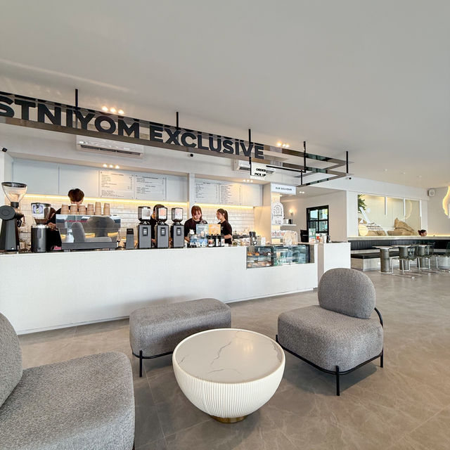 คาเฟ่เปิดใหม่ - รสนิยม Roastniyom Exclusive