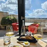 elegant dining with river view of seine