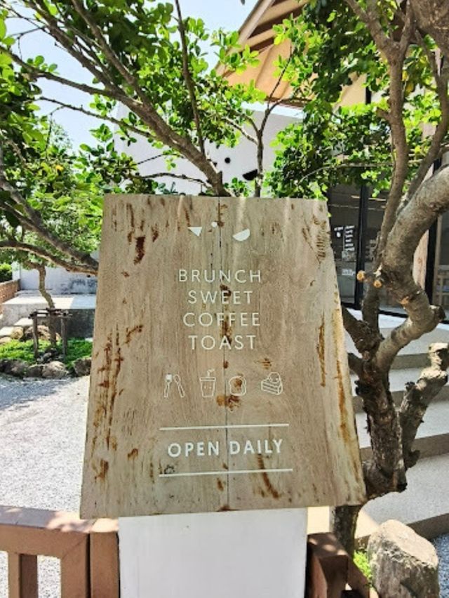 🧀 Chirp Cafe and Chat Space