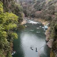 高千穂峡 (Takachiho Gorge, Miyazaki) – 神話が息づく幻想的な渓谷