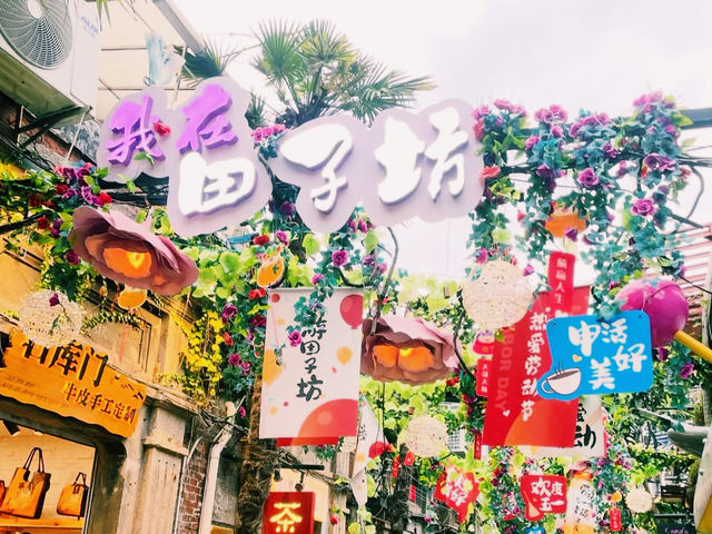 迷路のような路地裏で、アートと雑貨の宝探し！