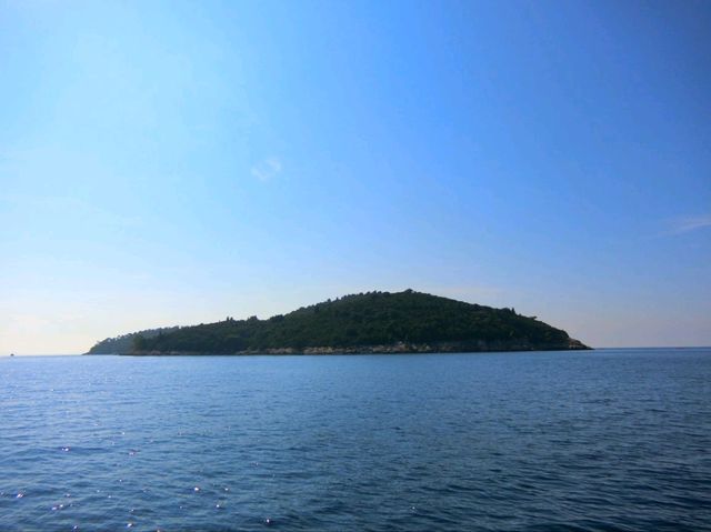【ドブロブニク】フェリーで10分⛴️リゾート地・ロクルム島