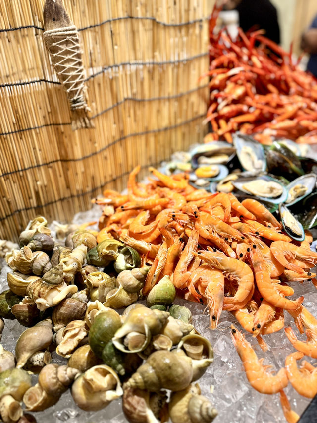 柏麗廳將自助餐昇華成味覺藝術展😆