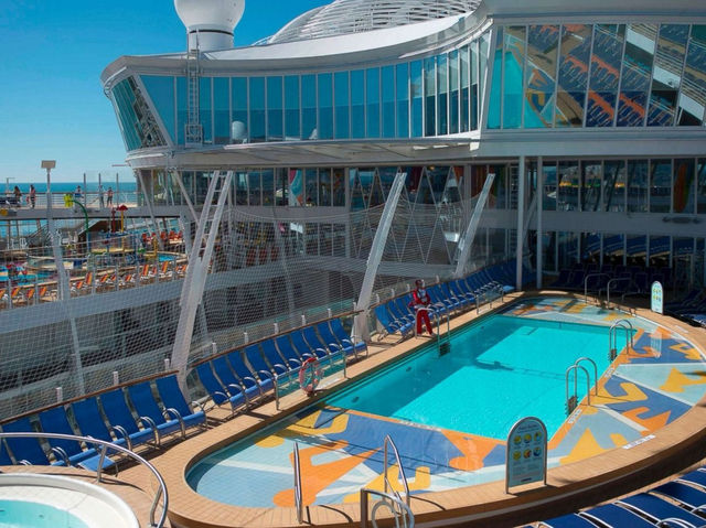 "Symphony of the Seas: A Floating Party (With Zero Chill)" 🎉🚢🔥