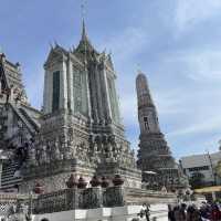 【バンコク🇹🇭】夜明けの象徴🌙ワット・アルン