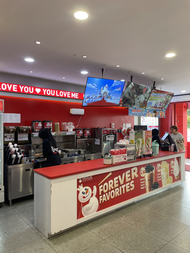 Mixue Puchong Utama – Budget-Friendly Bliss with Global Ice Cream Vibes