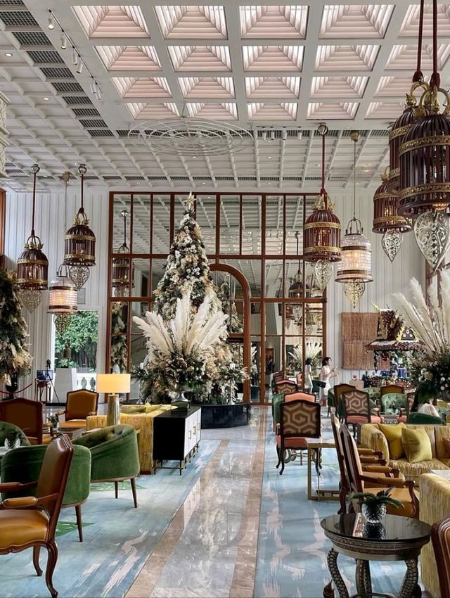 ☕ Elegant Moments: The Authors' Lounge Bangkok  🕊️📖