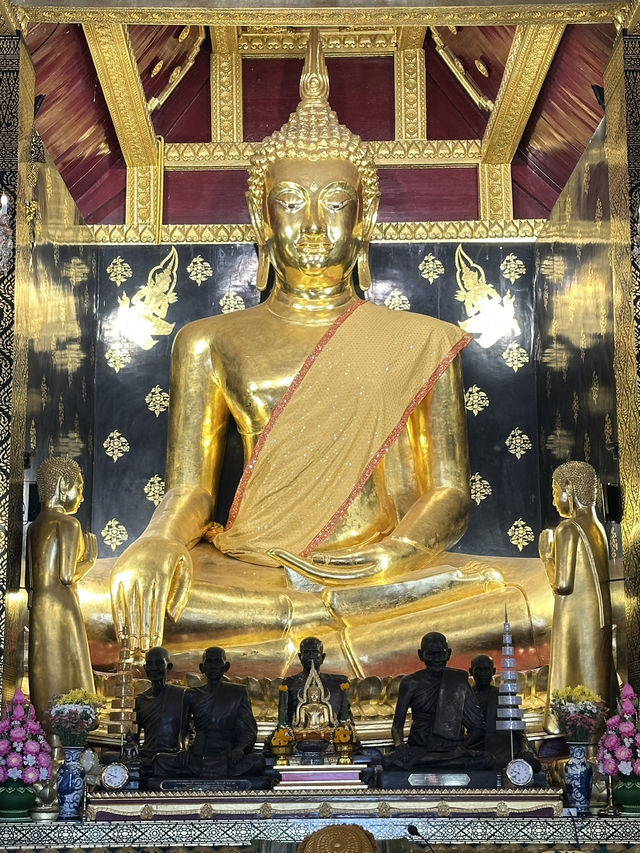วัดพระศรีมหาธาตุวรมหาวิหาร – หัวใจของเมืองสองแคว