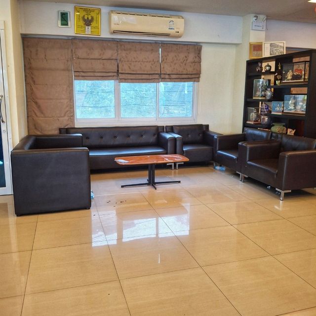 โรงแรมราคาหลักร้อย ห้องพักดี ๆ ต้องวี รีโซเทล