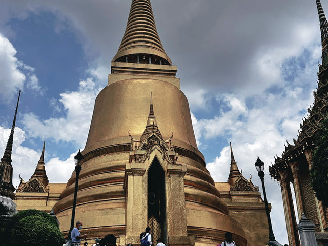The grand palce memorable trip 