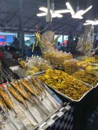 ตลาดหาดสะกอม