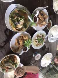 ร้านฟ้าใสริมแม่น้ำเจ้าพระยา